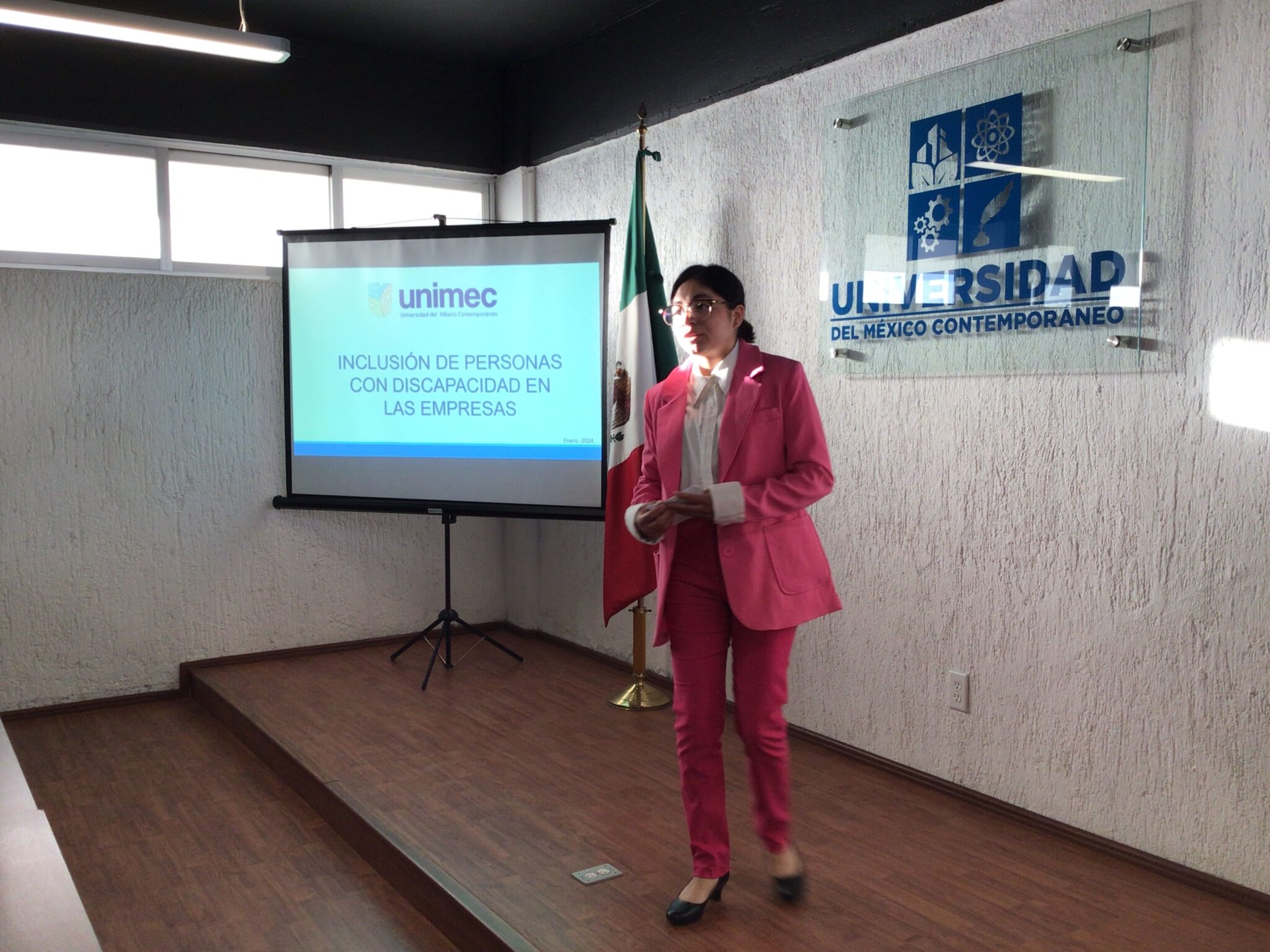 toma-de-protesta-alumos-licenciatura-unimec