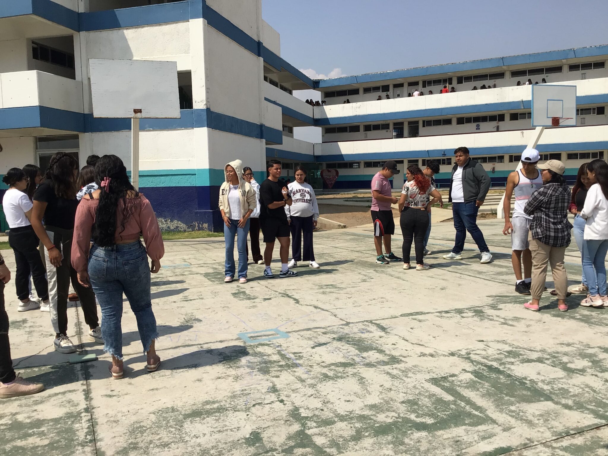 alumnos-actividades-licenciatura-unimec