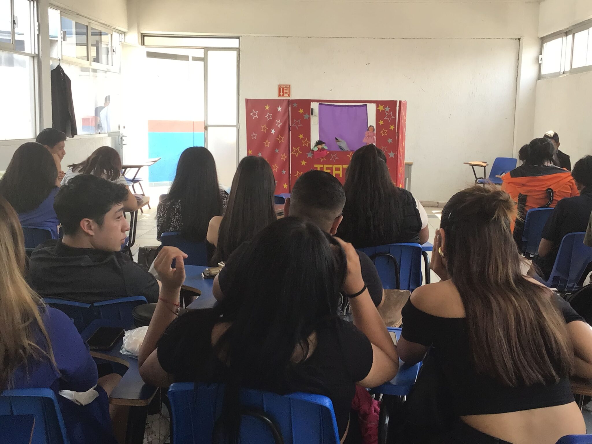 alumnos-licenciatura-unimec-actividades-